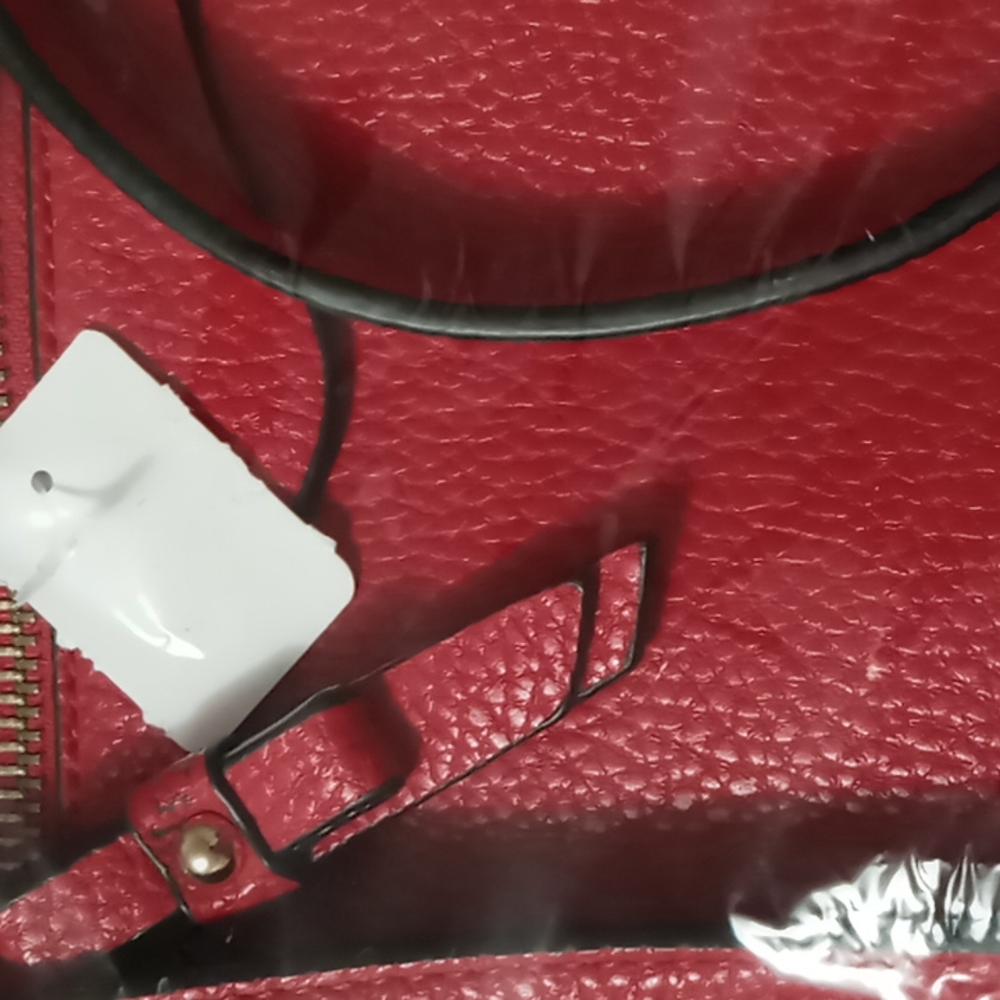 Charming Charlie Crossbody Bag - Picture 13 of 16